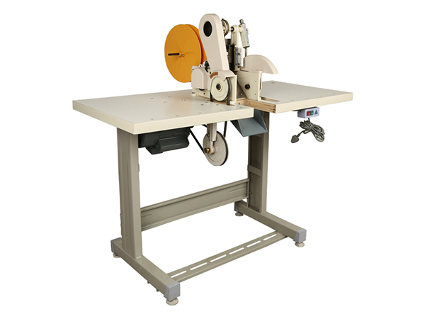 Tape cutting machine