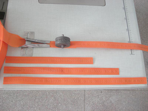 Tape Cutting Machine